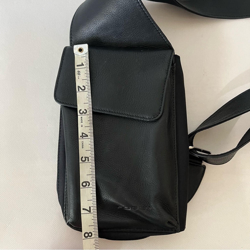 Vintage Fossil Black Crossbody Bag - Picture 8 of 9